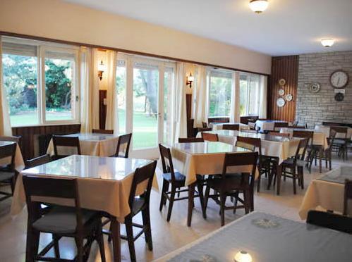 Hosteria Bavaria Villa Gesell Bagian luar foto